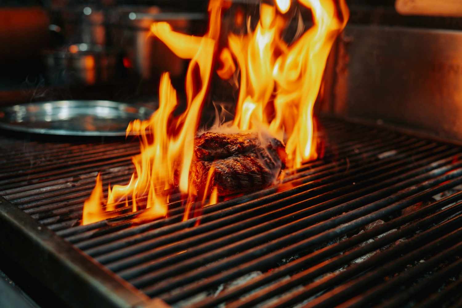 Restaurant ambience horizontal 4