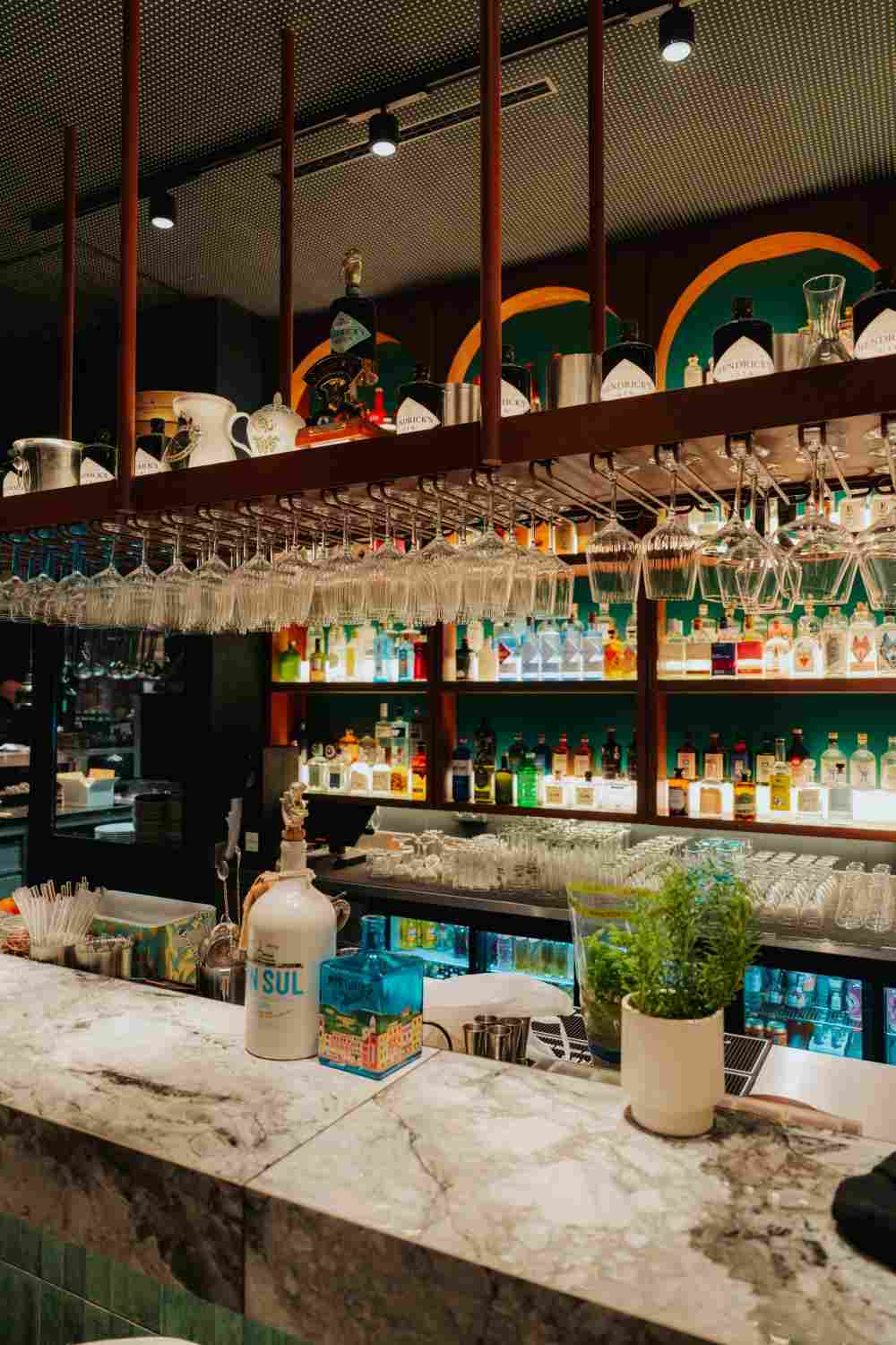 Restaurant vertical image 1